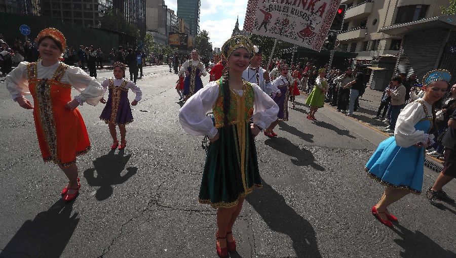 Festival del Día Mundial del Folklore reunió a más de 2 mil artistas en Santiago