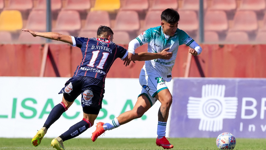 Santiago Wanderers cae ante Recoleta y frena su avance al liderato de la Liga de Ascenso