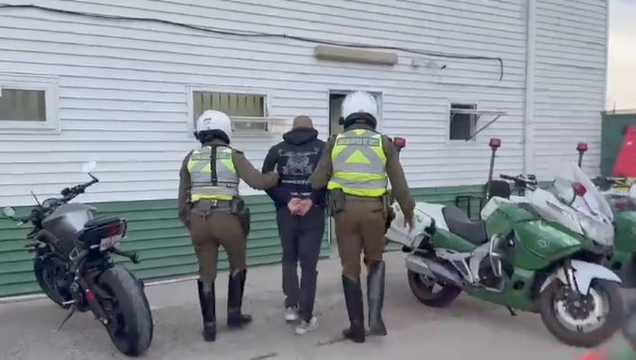 Cinco detenidos por conducción temeraria: conducían a más de 160 km/h en autopistas de la Región Metropolitana