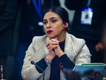 Senadora Cariola rechaza recortes regionales y fin de "Yo elijo mi PC" en Presupuesto 2027