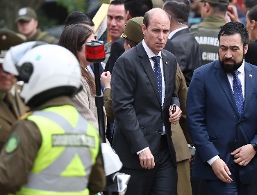 Ministro de Seguridad lamenta asesinato de carabinero en Quilleco: "Chile debe estar detrás de ellos. Respaldarlos con hechos"