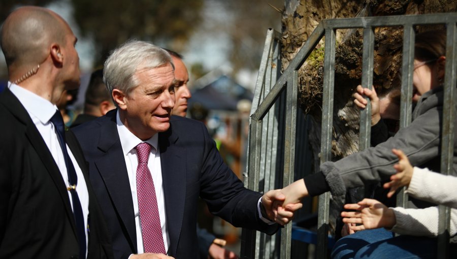 Editorial: El batallón de ‘’calle’’ que le falta a un José Antonio Kast bien intencionado