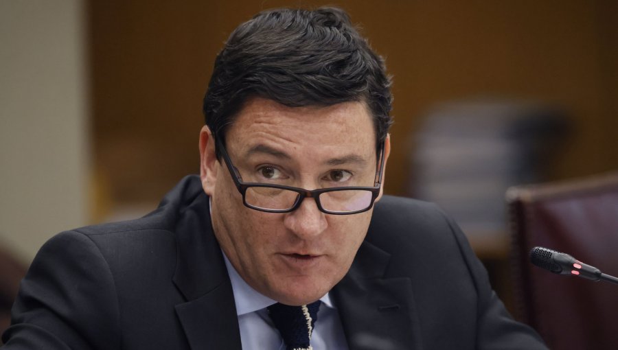 Presidente de Republicanos respalda fin del programa «Yo elijo mi PC» afirmando que no logra "mejorar el aprendizaje"