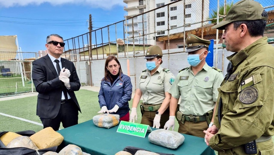 Incautan casi una tonelada de marihuana y detienen a tres personas en Antofagasta