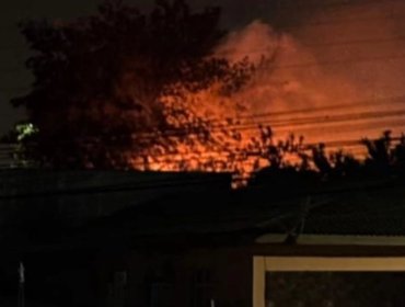 Incendio consume completamente una vivienda de material ligero en sector Belloto Sur de Quilpué