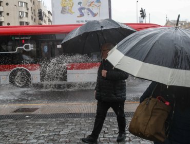 Declaran Alerta Amarilla para la región Metropolitana ante precipitaciones, probables tormentas eléctricas y viento