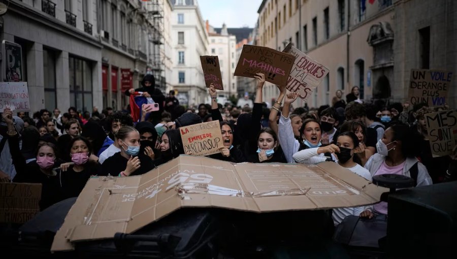 Trump culpa a la "migración en masa descontrolada" y al islam por las protestas estudiantiles en Francia