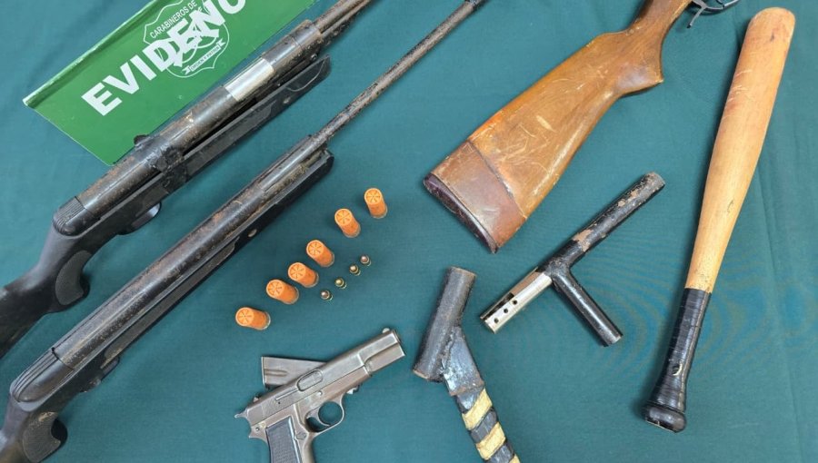 Operativo en La Serena deja nueve detenidos y cuatro armas de fuego incautadas: sujetos intentaron escapar por calles y techos