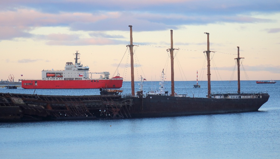 Tráfico por el estrecho de Magallanes aumenta 70% ante restricciones del Canal de Panamá