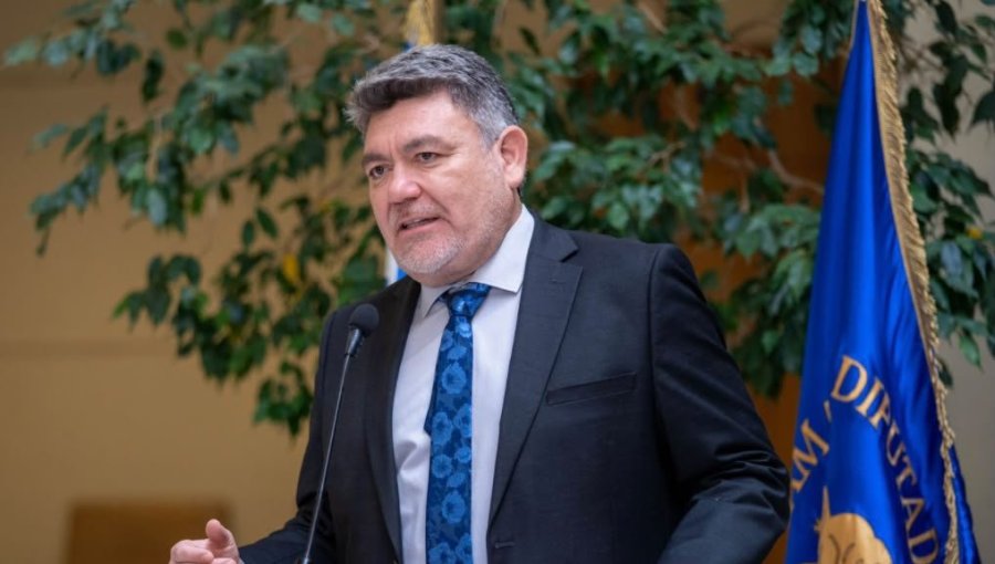 Diputado Venegas afirma que el embajador Zaliasnik "debe renunciar" por su calidad de imputado en el caso Audio