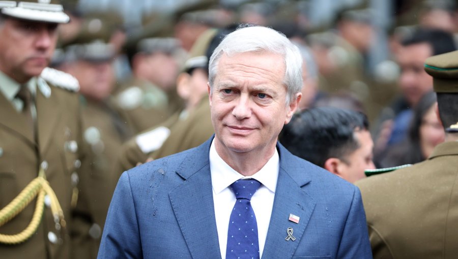 Presidente Kast apunta a agresores de carabineros en funeral del suboficial Urrea: "Reflexionen si aman de verdad a su patria"