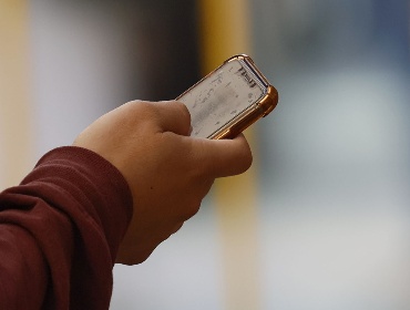 Senado aprueba proyecto que prohíbe llamadas spam con multas de hasta $72 millones