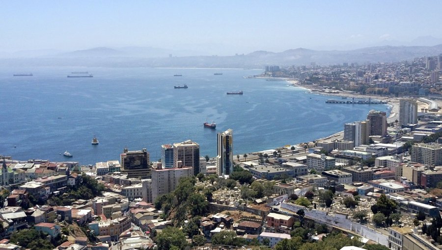 Gobernador Mundaca reafirma respaldo a Valparaíso para ser sede del tratado de alta mar: "Sería un impulso gigantesco"