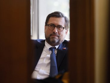 Advierten posible acusación constitucional contra el canciller Pérez Mackenna ante "pasividad" frente a embajador de EE.UU.