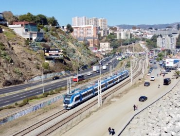 Metro de Valparaíso aumenta en 11% su capacidad en hora punta con la entrada en operación de tres nuevos trenes