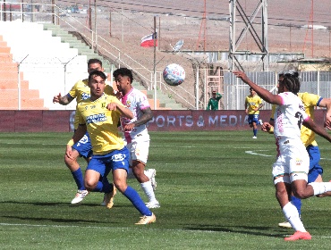 Cobresal logra agónico empate ante U. de Concepción en duelo clave por el descenso