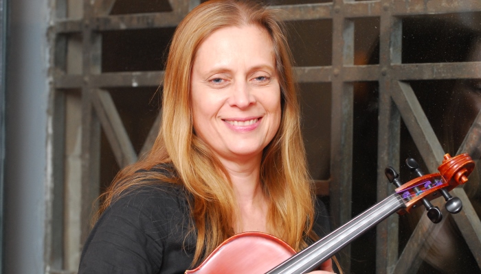Confirman fallecimiento de Penélope Knuth, primera viola de la Orquesta de Cámara de Chile tras accidente en Valparaíso