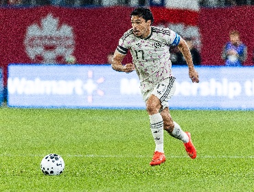 Sevilla ratifica a Gabriel Suazo como primer capitán para la temporada 2026-2027