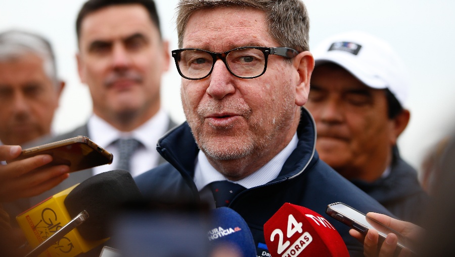 Biministro Mas defiende comercio con Malvinas pese a tensiones con Argentina