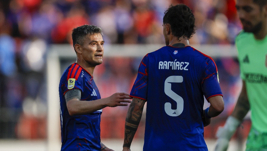 U. de Chile enfrenta a Ñublense buscando acortar distancia con Colo Colo