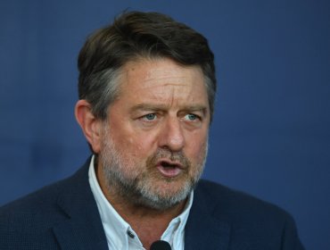 Orrego responde a alcaldesa de Las Condes tras críticas por ausencia luego del aluvión: "Más que polemizar, lo importante es ayudar"