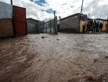 Solicitan evacuar campamento Ribera del Río en Talagante por desborde del río Mapocho