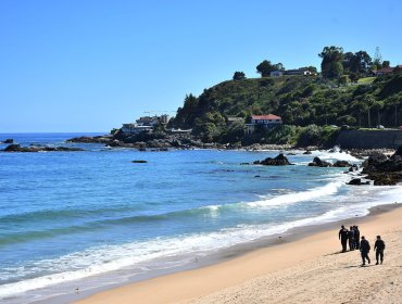 Despliegan a 72 personas y medios aéreos y submarinos en búsqueda de hombre desaparecido en playa de Viña del Mar