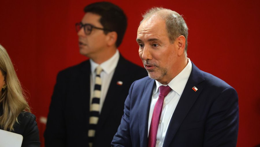 Diputados UDI piden citar a comisión a De Grange por eventuales negociaciones con autopistas interurbanas para rebaja del TAG