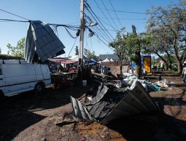 Reportan aumento de nuevos daños en viviendas y villas de Estación Central por el paso del temporal