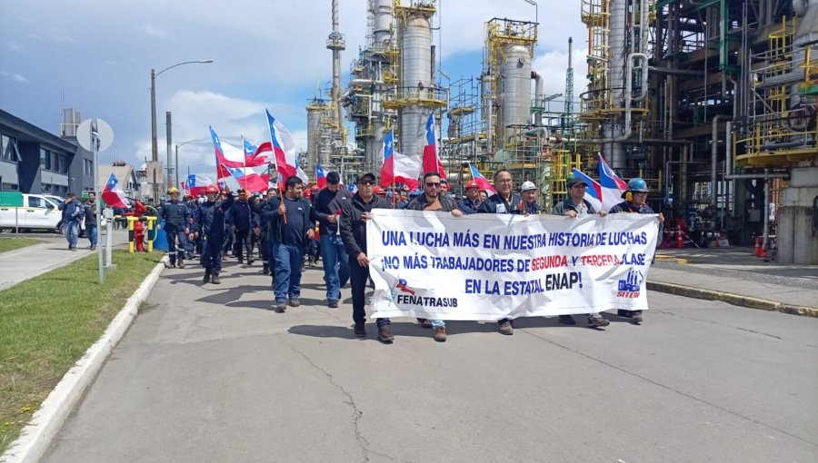 Contratistas de ENAP en Biobío anuncian "medidas de presión" tras fracaso de negociación por mejoras laborales