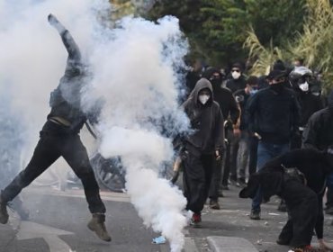Primer ministro francés acusa que protestas estudiantiles se convirtieron en un "movimiento de violencia urbana"