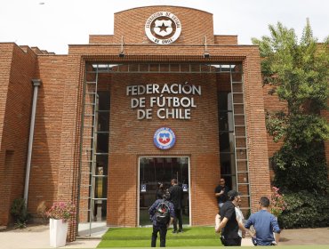 FIFA impone condiciones para separar la ANFP y la Federación de Fútbol de Chile en medio de una tensa reunión