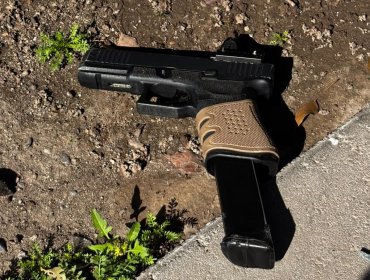 Carabineros detiene a dos adolescentes de 16 años por disparos al aire y fuegos artificiales en Maipú