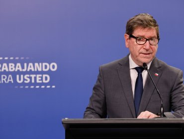 Biministro Mas responsabiliza a "decisiones que se tomaron en el Gobierno anterior" por desplome del fondo E