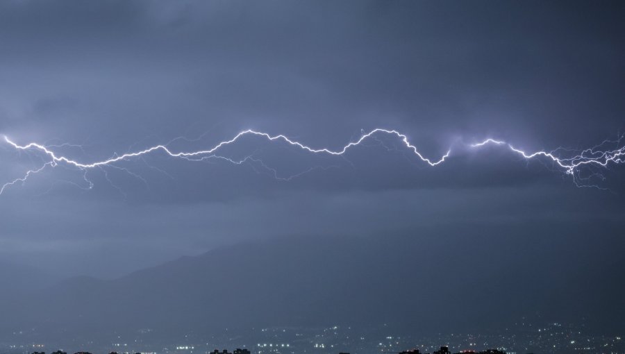 Declaran Alerta Temprana Preventiva para la región de Valparaíso por probables tormentas eléctricas, precipitaciones y viento