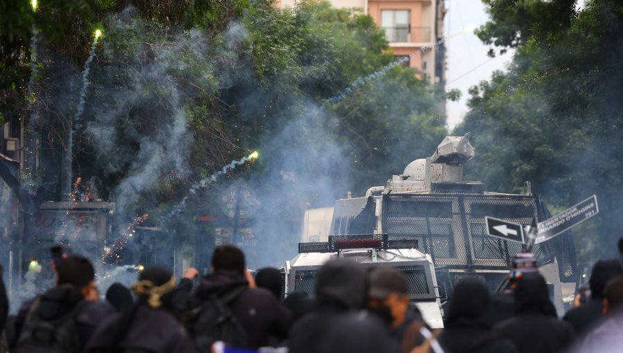 Declaran admisibles querellas del municipio de Santiago por daños causados en marchas del 1 y 12 de octubre