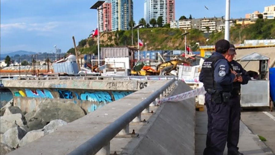 Armada confirma que mujer que murió tras ser rescatada en Caleta Portales era funcionaria de la institución