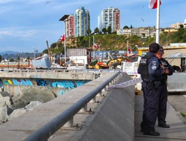 Armada confirma que mujer que murió tras ser rescatada en Caleta Portales era funcionaria de la institución