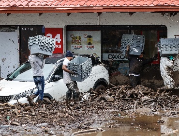 Senapred declara alerta roja por riesgo de aluviones en diez comunas de la Región Metropolitana