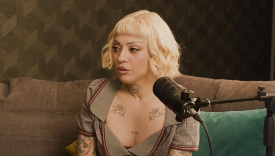 "No se acordaba": Mon Laferte desclasifica inédita llamada y disculpas de Rafael Araneda tras denunciar acoso en Rojo