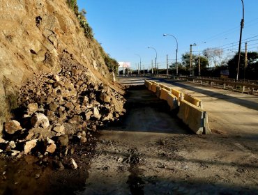 Gobierno activa coordinaciones y monitorea sectores críticos ante posibles remociones en masa en la región de Valparaíso
