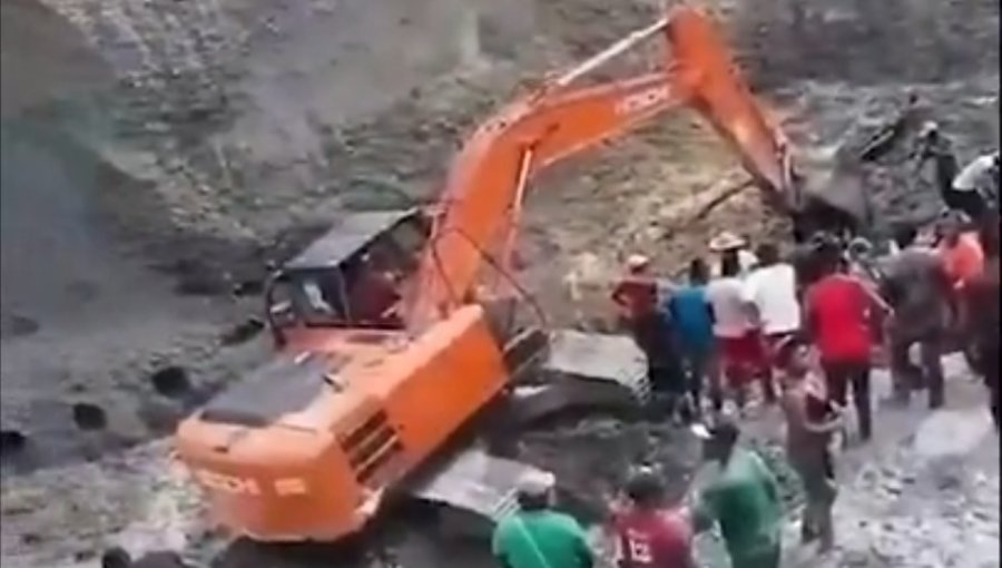 Deslizamiento de tierra dejó al menos nueve muertos en una mina de oro ilegal en Colombia