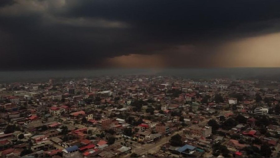 Perú en alerta por histórico fenómeno de "El Niño": Gobierno advierte "una situación terrible" e implora evacuaciones