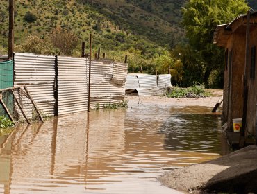 Solicitan evacuar el campamento Ribera del Río en Talagante ante desborde del río Mapocho
