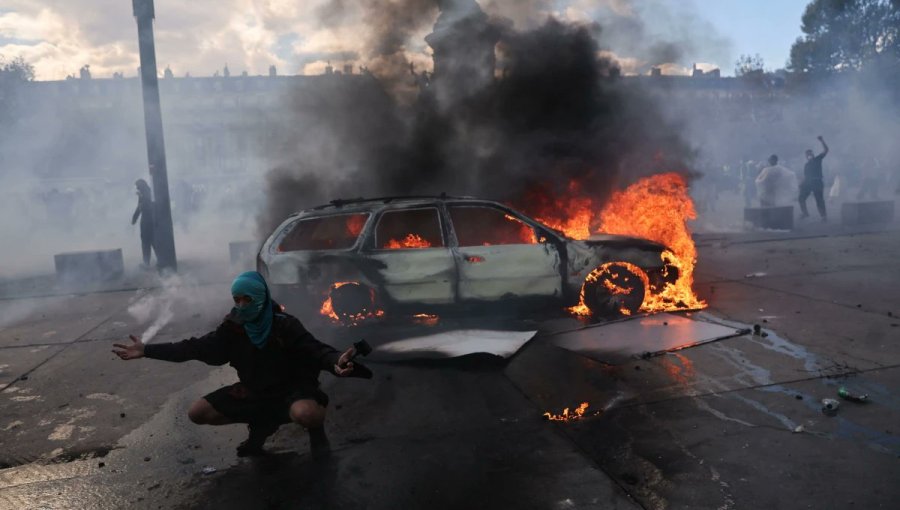 Francia mantendrá toques de queda en ciudades donde persistan los disturbios