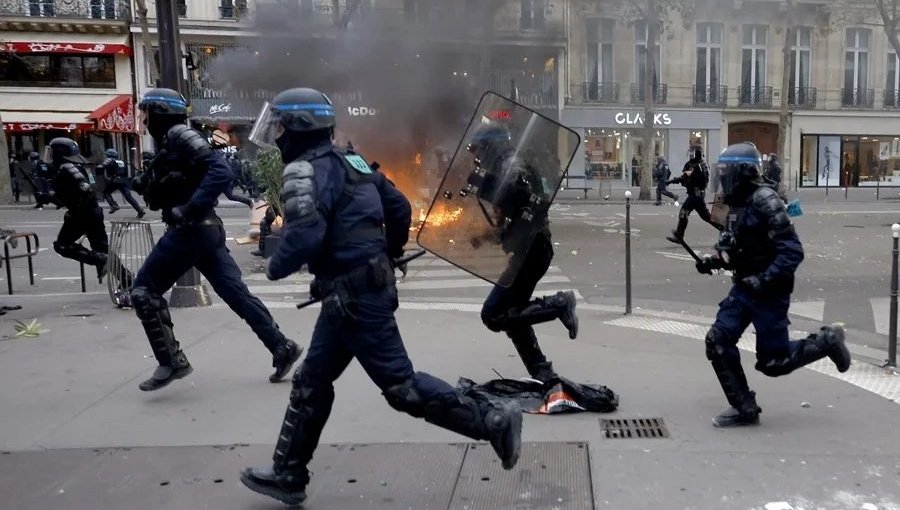Gobierno de Francia anuncia un "masivo" despliegue policial ante nuevas manifestaciones convocadas para este sábado