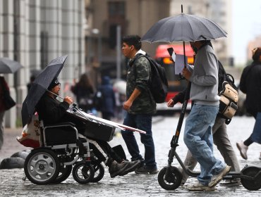 Declaran Alerta Roja para toda la región Metropolitana debido a las intensas precipitaciones