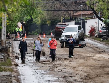 Gobernador Claudio Orrego cuestiona prohibición de tránsito peatonal por sistema frontal y pide aclarar cómo se implementará