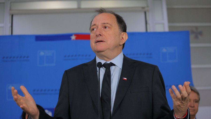 Nueva salida remece a Poduje y al Minvu tras seguidilla de polémicas: Renuncia su segunda jefa de gabinete en siete meses