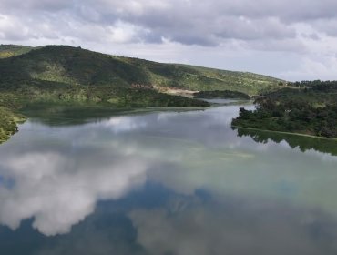 Embalse Los Aromos llega al 100% de su capacidad y asegura agua para el Gran Valparaíso durante todo el año 2027
